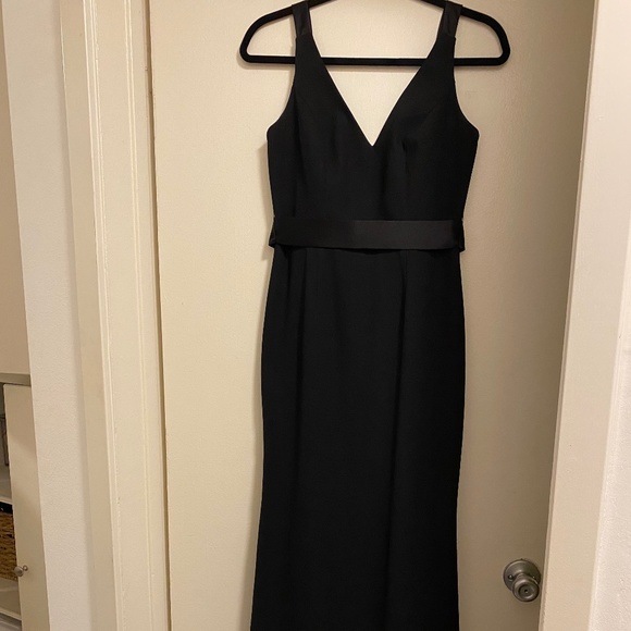 Floor Length White by Vera Wang Black Gown, Size 4 - Picture 1 of 3